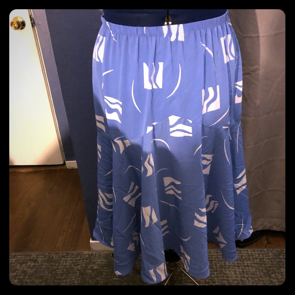 Women skirt with elastic waist